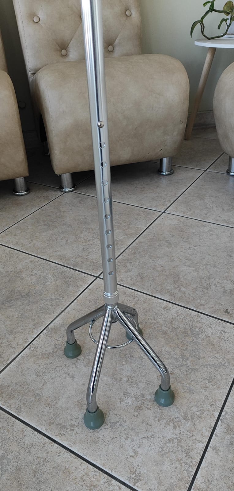 Bastón 4 Patas Altas de Aluminio