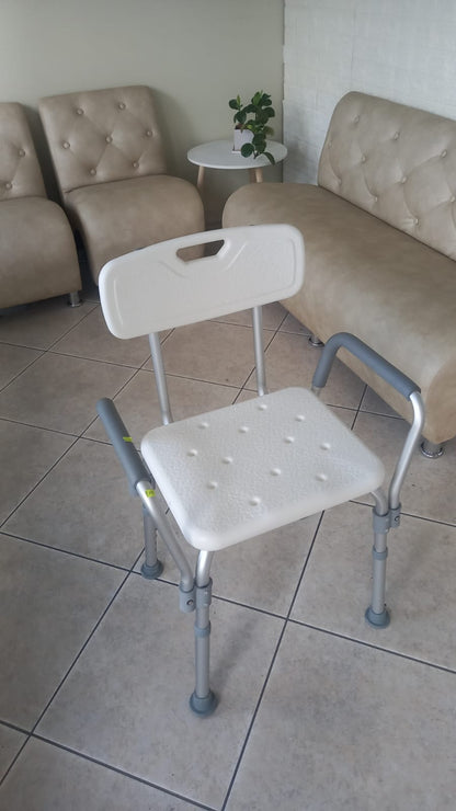 Silla de Ducha c/ Brazo Movible