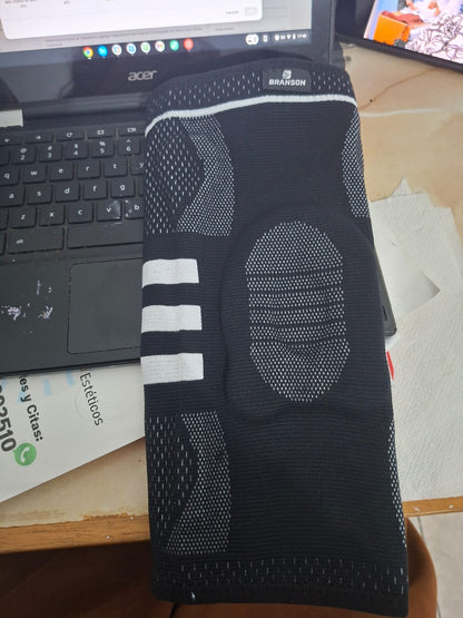 Rodillera Elástica con Gel y Varillas Laterales